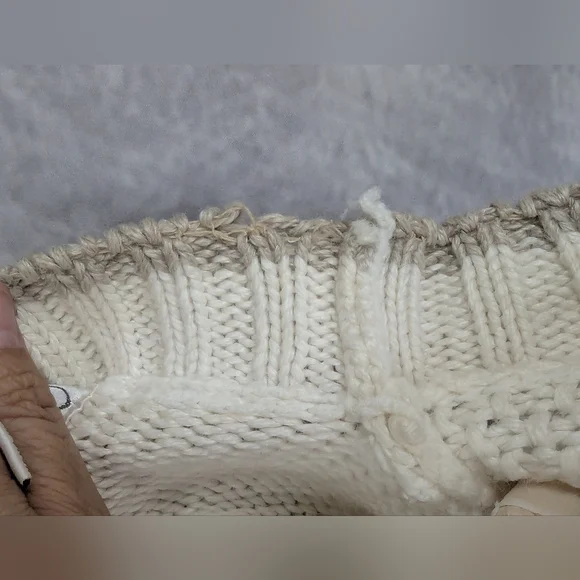 Nicole Winter Medium Vintage Sweater Floral Needlep-looking Designs - Picture 9 of 13